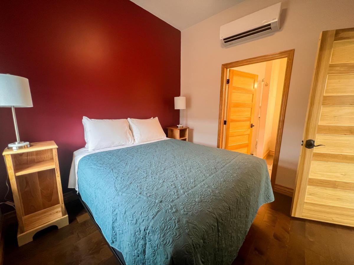 Elkader Goldfinch Suites מראה חיצוני תמונה